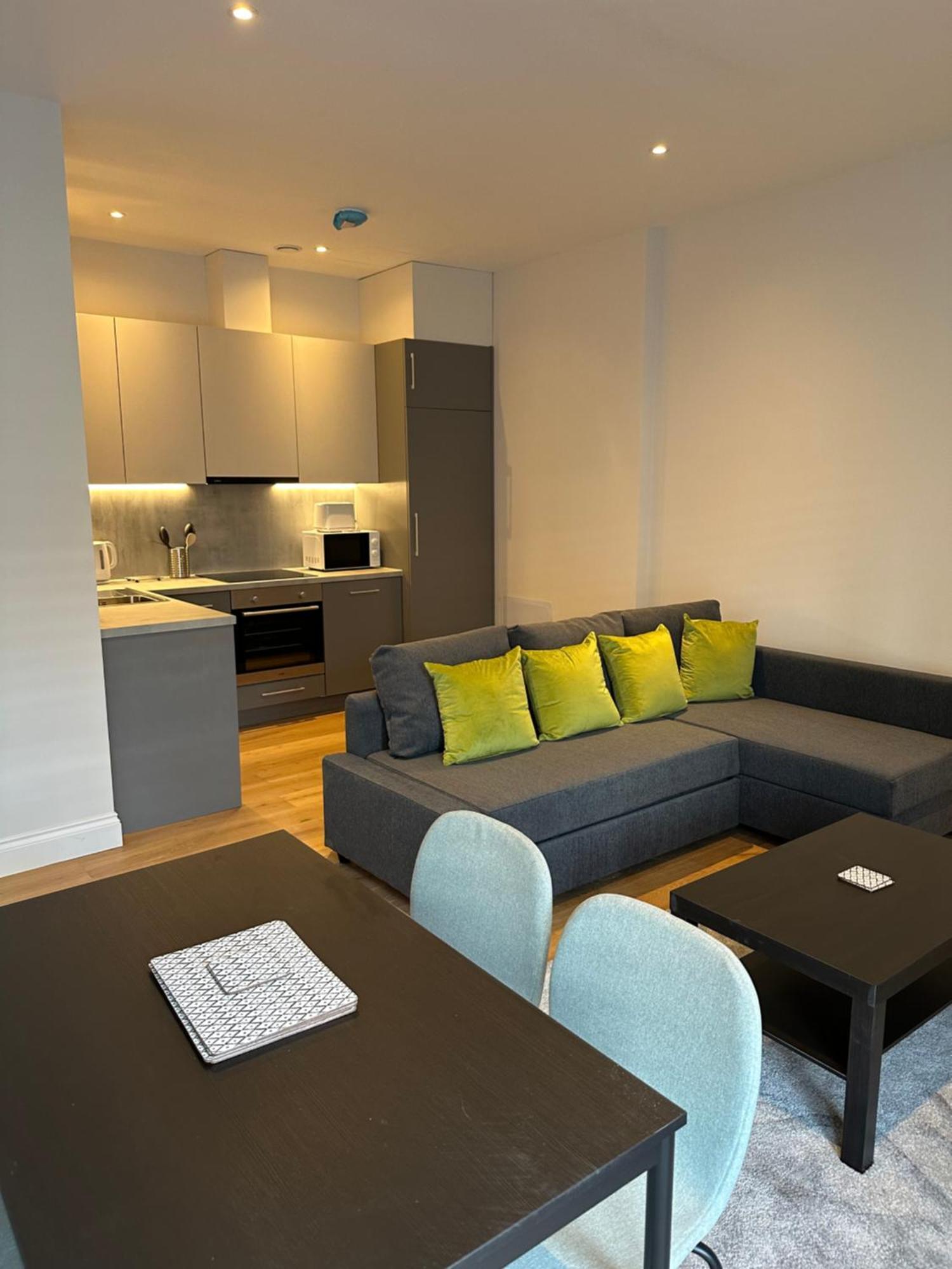 Winchester Street Apartments By Urban Abode Basingstoke Exterior foto
